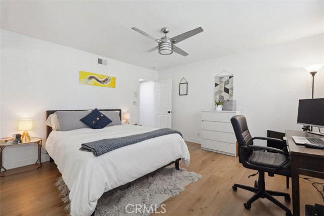 4455 Fulton Avenue, Sherman Oaks CA: https://media.crmls.org/medias/6b086736-5ea9-4a14-9427-a7174f5bee1b.jpg
