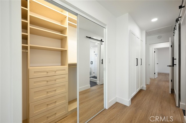 270 Cecil Place, Costa Mesa CA: https://media.crmls.org/medias/6b08832b-65bf-4620-9d65-4aa8646ab086.jpg