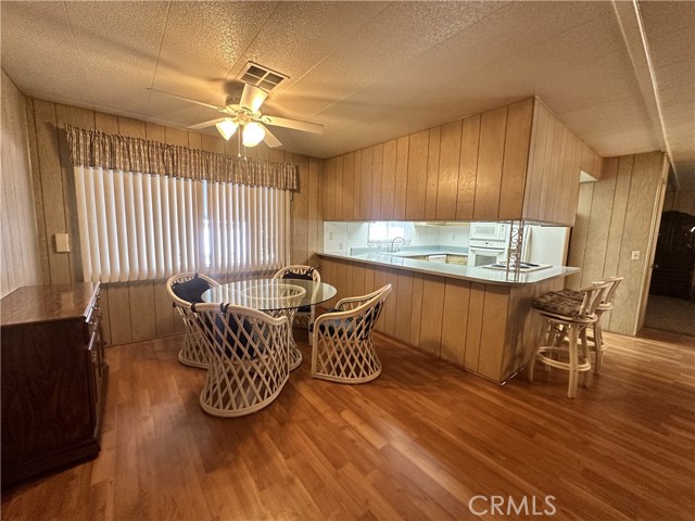 Detail Gallery Image 20 of 44 For 13393 Mariposa Rd #114,  Victorville,  CA 92395 - 2 Beds | 2 Baths