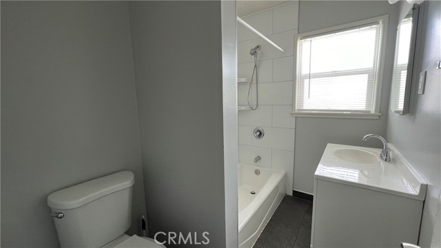 Detail Gallery Image 14 of 21 For 14763 Ryon Ave, Bellflower,  CA 90706 - 2 Beds | 1 Baths