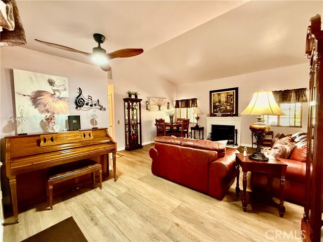 Detail Gallery Image 26 of 56 For 25708 Aspenwood Ct, Moreno Valley,  CA 92557 - 3 Beds | 2 Baths