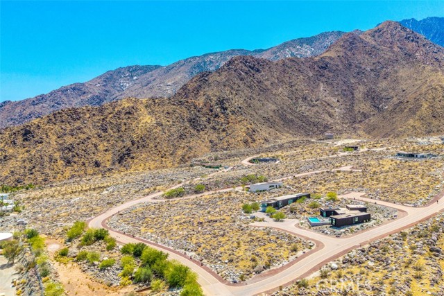 1961 Vista Palisades Drive, Palm Springs CA: https://media.crmls.org/medias/6b0baa52-afc3-4ecf-8835-f21433b3fcbb.jpg