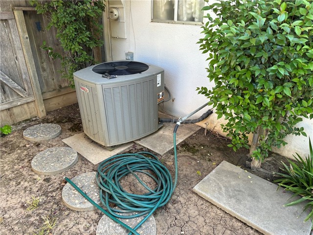 Detail Gallery Image 9 of 10 For 2915 El Camino Real, Merced,  CA 95340 - 3 Beds | 2 Baths
