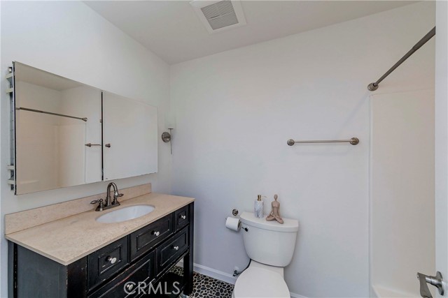 Detail Gallery Image 28 of 36 For 3745 Roberta St, Los Angeles,  CA 90031 - 3 Beds | 2/1 Baths