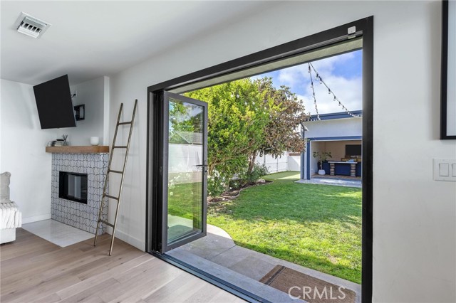 Detail Gallery Image 22 of 59 For 1707 10th St, Manhattan Beach,  CA 90266 - 4 Beds | 2/2 Baths