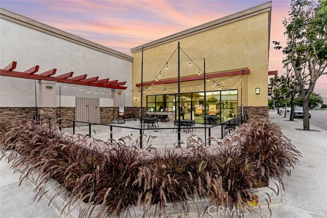 0, Long Beach CA: https://media.crmls.org/medias/6b0c7c83-cbc7-4429-b97a-b6a1c7368c12.jpg