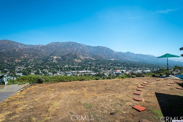4 Bed Home for Sale in Tujunga, California