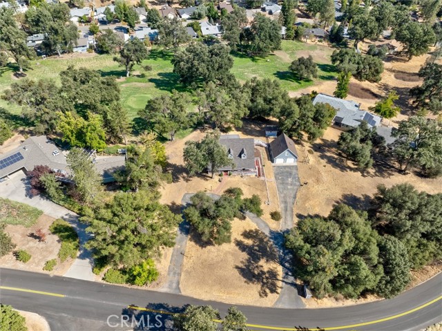 Detail Gallery Image 3 of 60 For 40493 Griffin Dr, Oakhurst,  CA 93644 - 4 Beds | 3/1 Baths