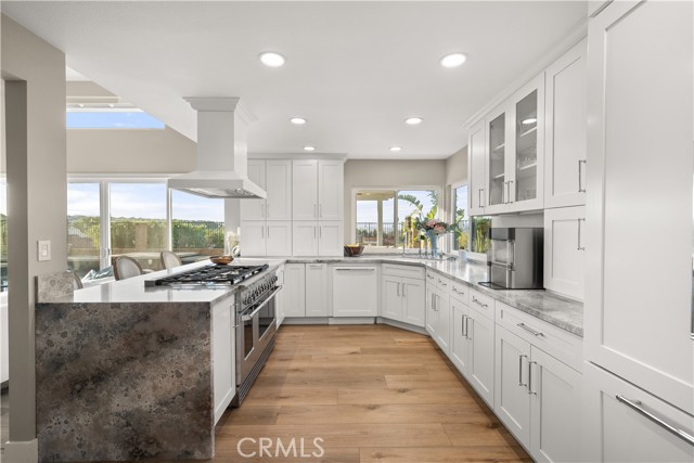 Detail Gallery Image 6 of 42 For 6691 E Smokewood, Anaheim,  CA 92807 - 4 Beds | 3/1 Baths