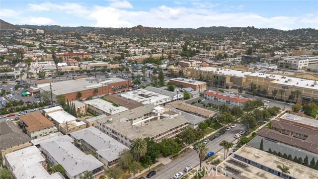 Detail Gallery Image 28 of 34 For 330 N Howard St #201,  Glendale,  CA 91206 - 2 Beds | 1 Baths