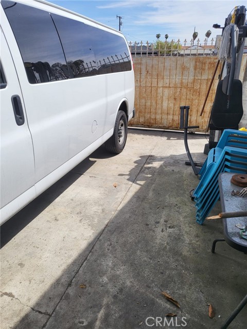 12167 Cheshire Street, Norwalk CA: https://media.crmls.org/medias/6b0e37d3-1362-41e6-8202-404e88b3a33f.jpg