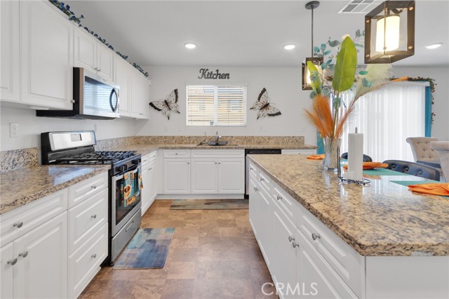 Detail Gallery Image 28 of 63 For 14482 Sweetgrass Pl, Victorville,  CA 92394 - 6 Beds | 2/1 Baths