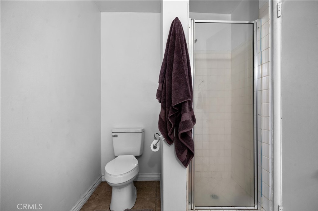https://media.crmls.org/medias/6b100b8c-0cd9-490d-8403-1411287a0799.jpg?preset=X-Large