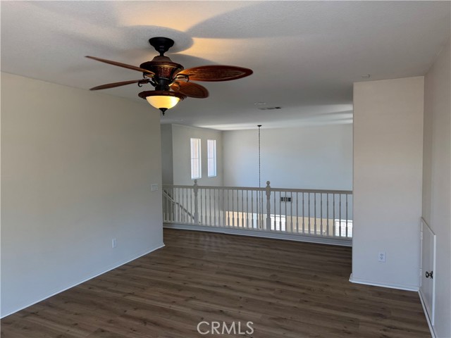 32684 Salvia Circle, Winchester CA: https://media.crmls.org/medias/6b103d29-8045-4f71-b00f-8ddb53072f5e.jpg