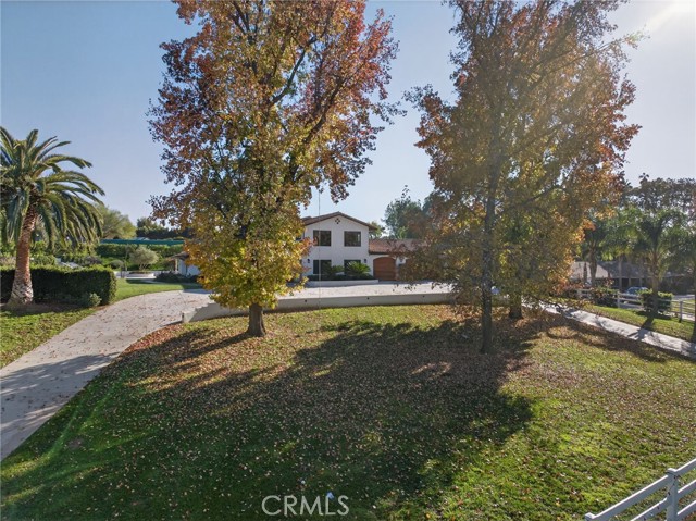 Detail Gallery Image 6 of 62 For 9120 Cleveland, Riverside,  CA 92503 - 5 Beds | 3/1 Baths