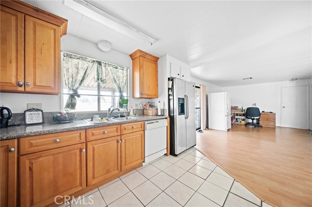 1441 Paso Real Avenue, Rowland Heights CA: https://media.crmls.org/medias/6b10b9a1-1dc4-40ae-9e8a-484db1016a3a.jpg