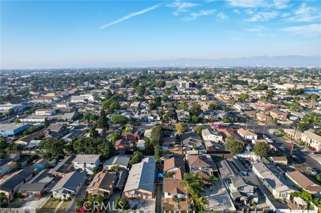 Detail Gallery Image 6 of 6 For 343 E 98th St, Los Angeles,  CA 90003 - 5 Beds | 2 Baths