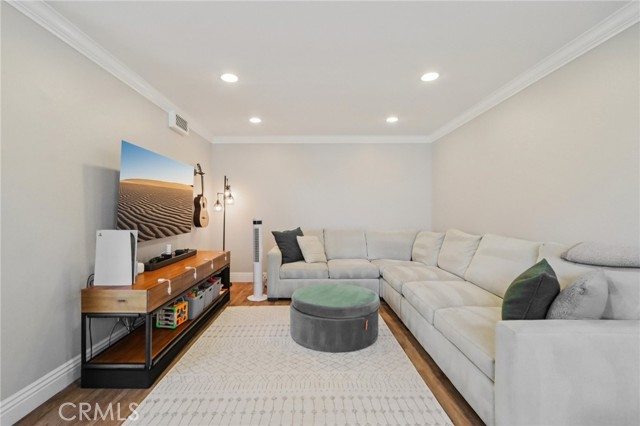 Detail Gallery Image 4 of 25 For 22944 via Pimiento, Mission Viejo,  CA 92691 - 3 Beds | 1/1 Baths