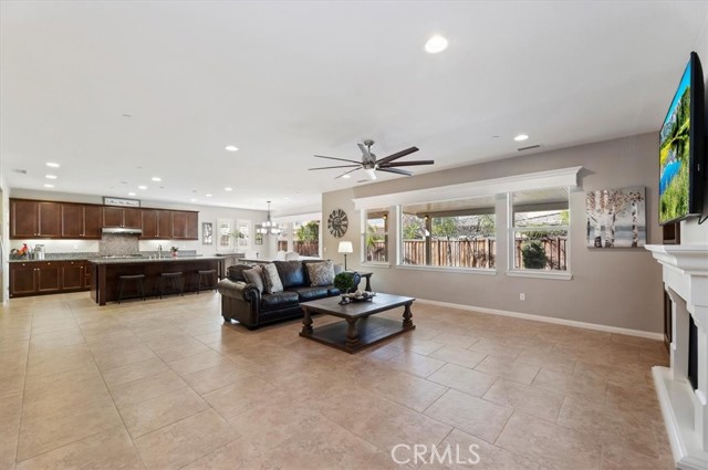 27881 Seneca Court, Menifee CA: https://media.crmls.org/medias/6b113d04-a98d-4ad0-af7d-88ab362d0711.jpg
