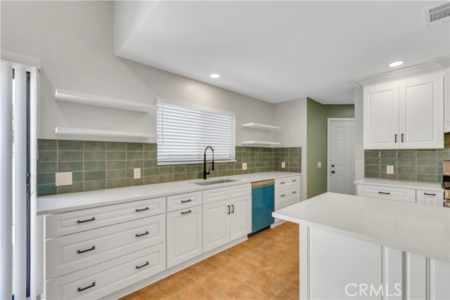 43719 21st W Street, Lancaster CA: https://media.crmls.org/medias/6b115f33-3935-40c0-aed8-28aa069764e8.jpg