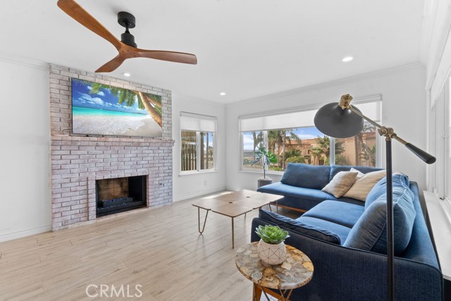 510 Pacific Street, Oceanside, California 92054, 2 Bedrooms Bedrooms, ,2 BathroomsBathrooms,Residential,For Sale,Pacific Street,OC24107588