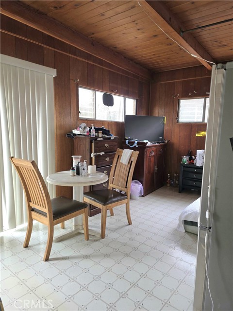 10446 Highdale Street, Bellflower CA: https://media.crmls.org/medias/6b117453-8629-4101-b536-2efd12bd693d.jpg