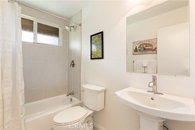 Detail Gallery Image 20 of 40 For 17444 Meadow View Dr, Hidden Valley Lake,  CA 95467 - 3 Beds | 2 Baths