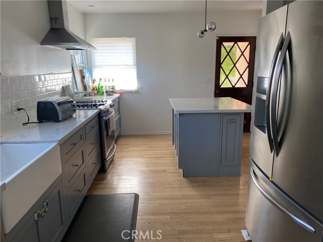 Detail Gallery Image 9 of 23 For 8929 Rathburn Ave, Northridge,  CA 91325 - 3 Beds | 2 Baths
