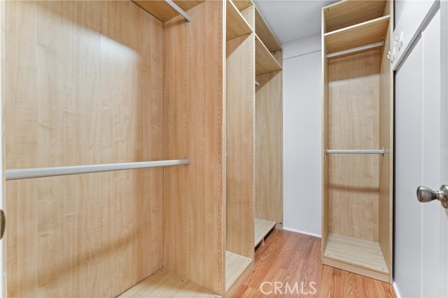 Detail Gallery Image 34 of 68 For 2544 Park Lake, Santa Ana,  CA 92705 - 2 Beds | 2 Baths