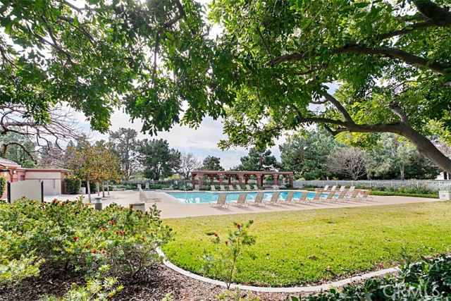 Detail Gallery Image 40 of 45 For 10 Bettoni Aisle, Irvine,  CA 92606 - 3 Beds | 2/1 Baths
