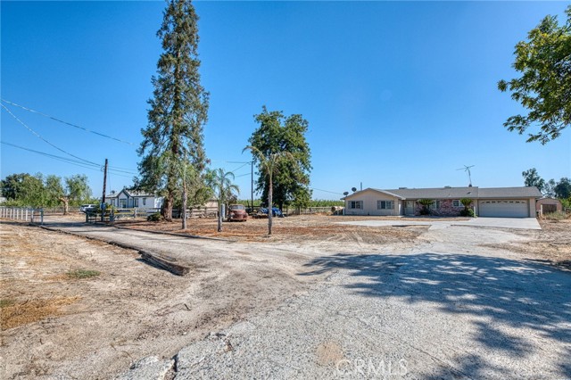 Detail Gallery Image 10 of 54 For 12171 E Huntsman Ave, Selma,  CA 93662 - 3 Beds | 2 Baths