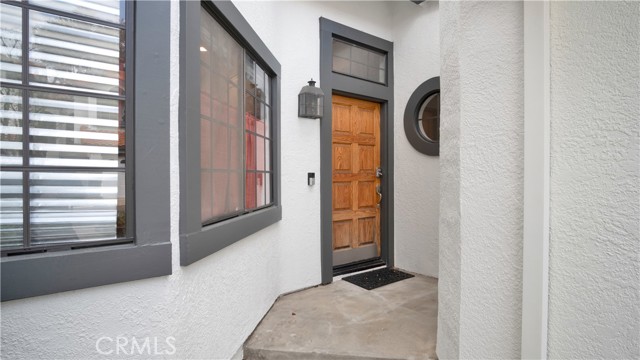 Detail Gallery Image 3 of 40 For 4790 Gondola, Oak Park,  CA 91377 - 2 Beds | 2/1 Baths