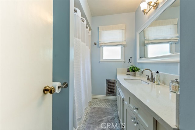 Detail Gallery Image 21 of 34 For 3845 Westwood Dr, Riverside,  CA 92504 - 3 Beds | 2 Baths
