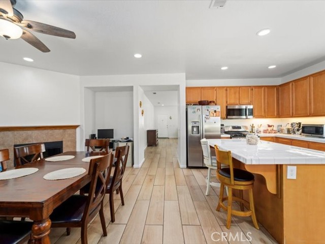 Detail Gallery Image 8 of 20 For 342 La Clarita Ave, San Jacinto,  CA 92582 - 3 Beds | 2 Baths