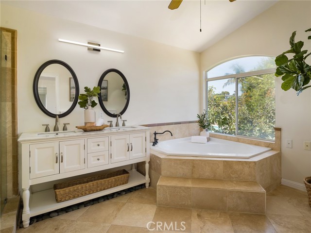 Detail Gallery Image 26 of 73 For 2621 Colt Rd, Rancho Palos Verdes,  CA 90275 - 4 Beds | 3 Baths