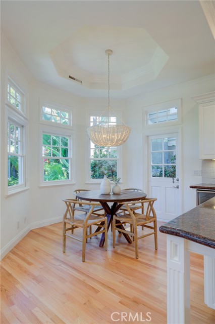 2905 Poinsettia Avenue, Manhattan Beach, California 90266, 5 Bedrooms Bedrooms, ,4 BathroomsBathrooms,Residential,Sold,Poinsettia,SB22039564