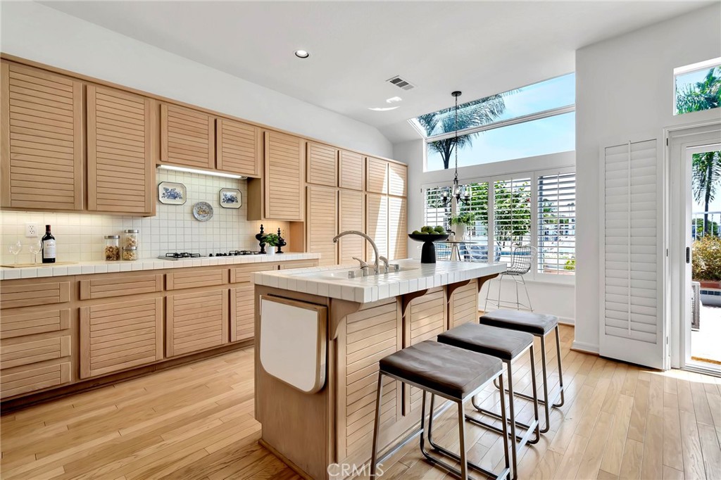 5693 Spinnaker Bay Drive