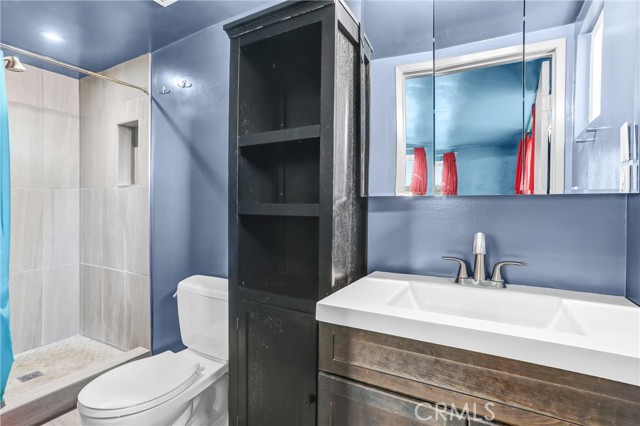 Detail Gallery Image 12 of 36 For 346 N Nantes, La Puente,  CA 91744 - 3 Beds | 3 Baths