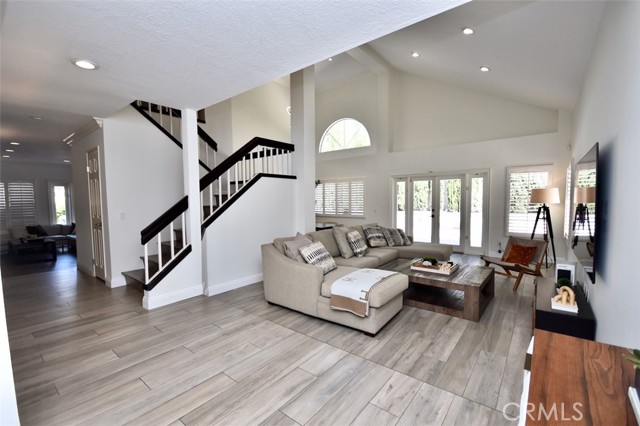 Detail Gallery Image 4 of 40 For 20 Salerno, Irvine,  CA 92614 - 4 Beds | 3 Baths