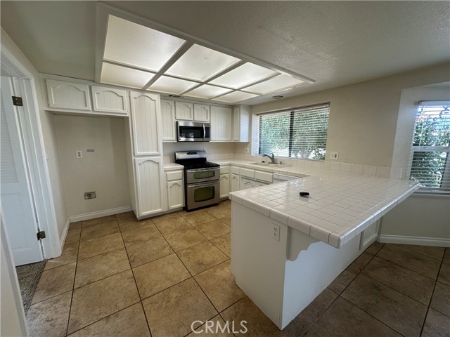 Detail Gallery Image 17 of 58 For 541 N Hemet St, Hemet,  CA 92544 - 3 Beds | 2 Baths