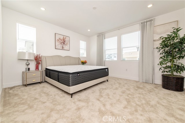 Detail Gallery Image 29 of 42 For 243 Yerba, Irvine,  CA 92618 - 4 Beds | 3/1 Baths