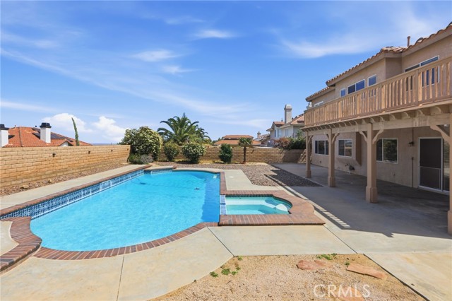 Detail Gallery Image 3 of 52 For 7325 Round Hill Dr, Lancaster,  CA 93536 - 5 Beds | 3 Baths