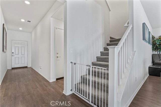 Detail Gallery Image 3 of 41 For 28425 Pinon Ct, Winchester,  CA 92596 - 4 Beds | 3 Baths