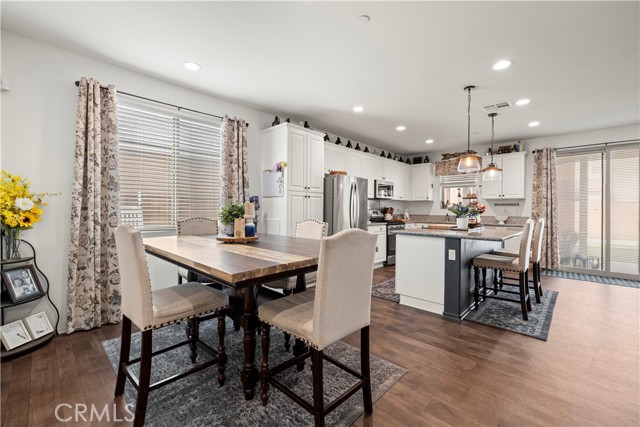 Detail Gallery Image 11 of 41 For 13254 Homeland St, Victorville,  CA 92392 - 4 Beds | 3 Baths