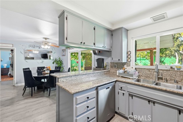 Detail Gallery Image 7 of 22 For 13435 Chase St, Arleta,  CA 91331 - 4 Beds | 2 Baths