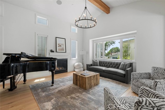 Detail Gallery Image 10 of 70 For 27042 Calle Dolores, Dana Point,  CA 92624 - 4 Beds | 3/1 Baths
