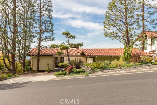 1315 Via Zumaya, Palos Verdes Estates, California 90274, 5 Bedrooms Bedrooms, ,3 BathroomsBathrooms,Residential,Sold,Via Zumaya,PV17039803