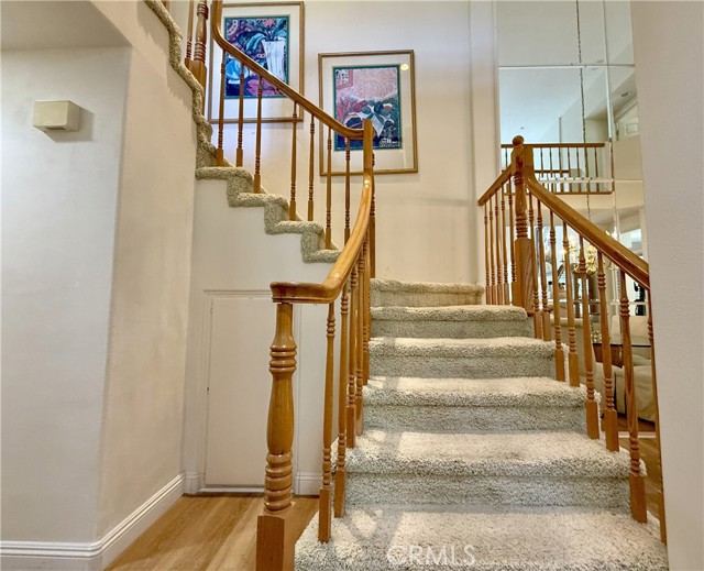 48 Hawksmoor, Aliso Viejo CA: https://media.crmls.org/medias/6b1b7b4b-f426-476a-8038-d631ea5ab3fe.jpg