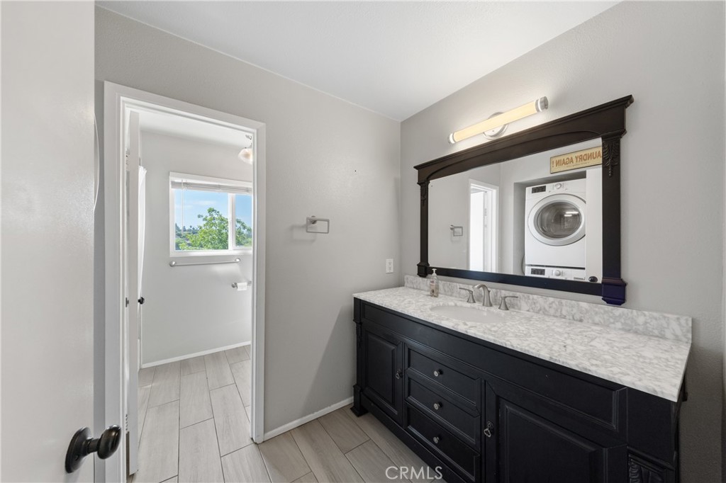 806 4th - photo 20