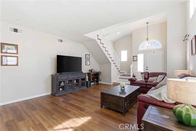 Detail Gallery Image 5 of 38 For 7814 Orchid, Huntington Beach,  CA 92648 - 4 Beds | 2/1 Baths